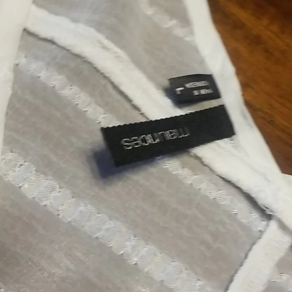 Maurices‎ shirt - Picture 2 of 2